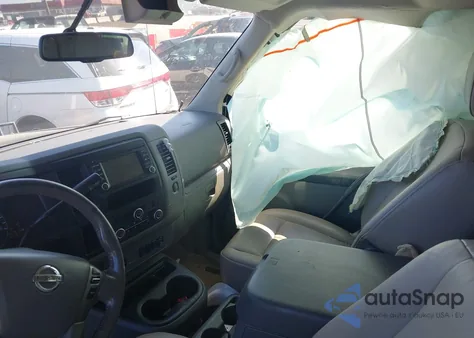 2016 Nissan Nv Passenger Nv3500 Hd Sl V8 z USA, uszkodzony, nr VIN 5BZAF0AA2GN852955